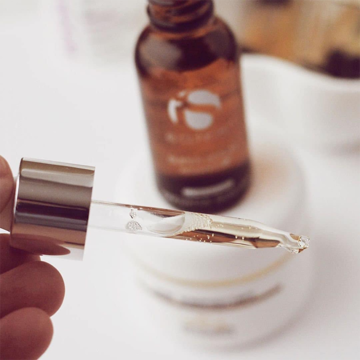 IS CLINICAL Super Serum Advance - Tinh chất trị thâm dưỡng sáng & mờ sẹo image 3