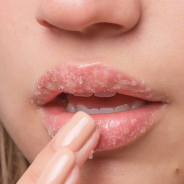 IS CLINICAL Lip Polish - Tẩy tế bào chết cho môi image 4