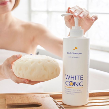 WHITE CONC Vitamin-C Body Shampoo 600ml - Sữa tắm trắng da image 3