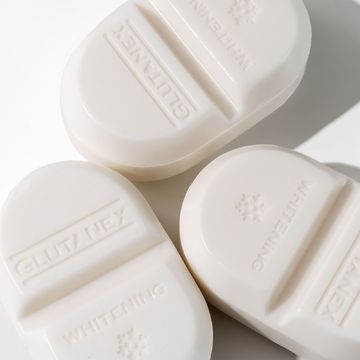 Glutanex Soap with Glutathione - Xà phòng tắm trắng và dưỡng sáng da (cục) image 2